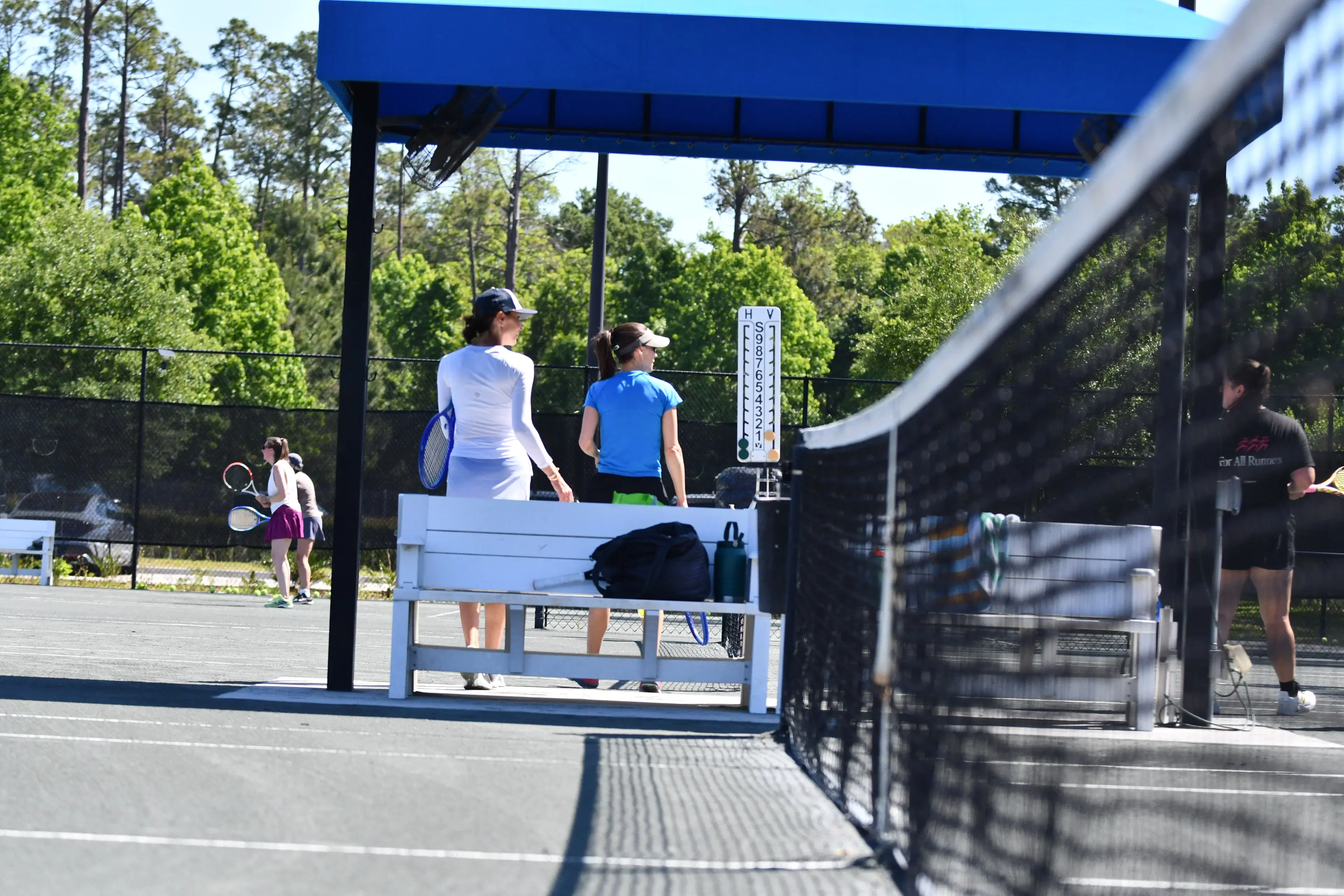 Tennis coaching and biomechanical analysis